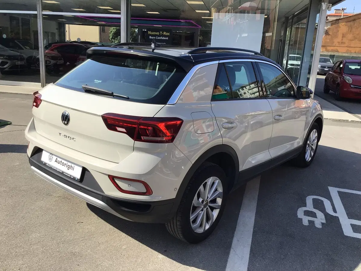 Volkswagen T-Roc usata a Genova (5)