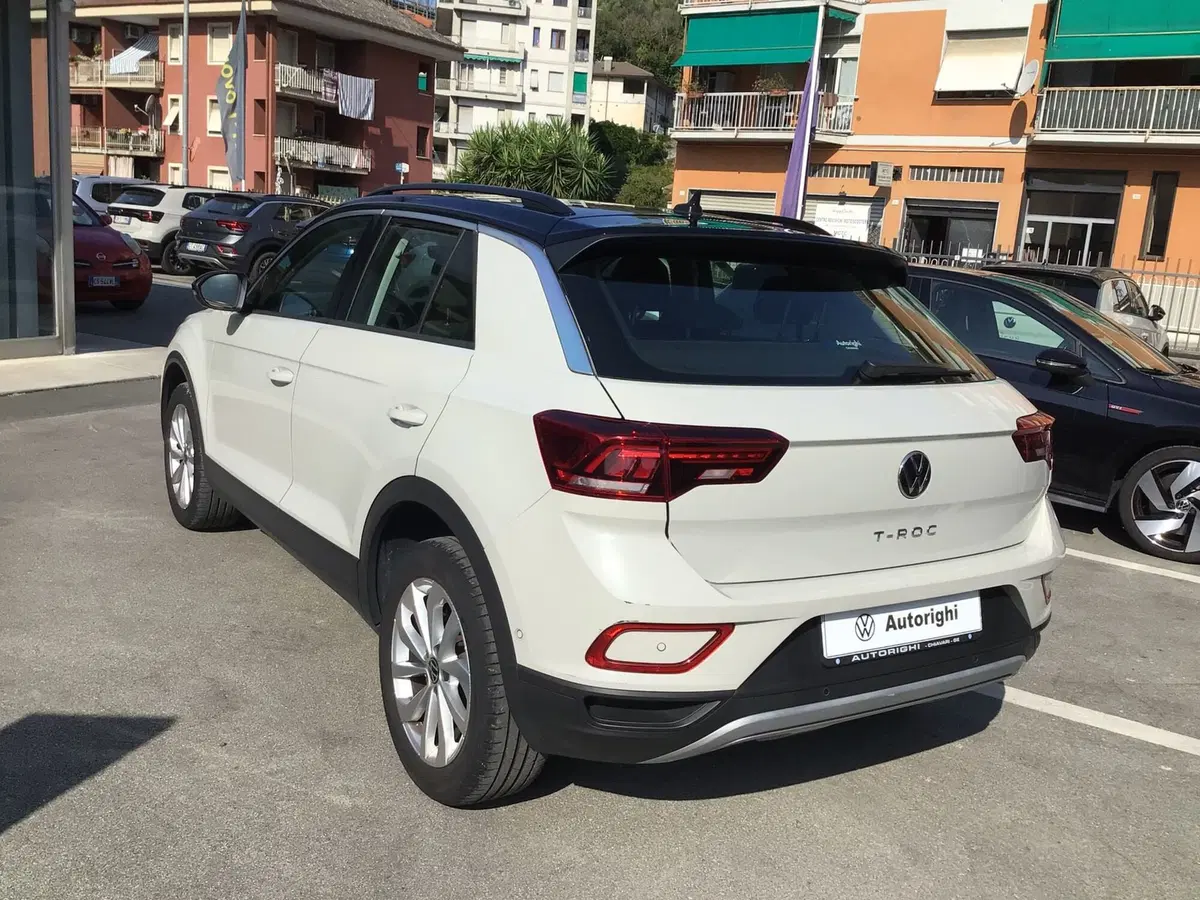 Volkswagen T-Roc usata a Genova (7)