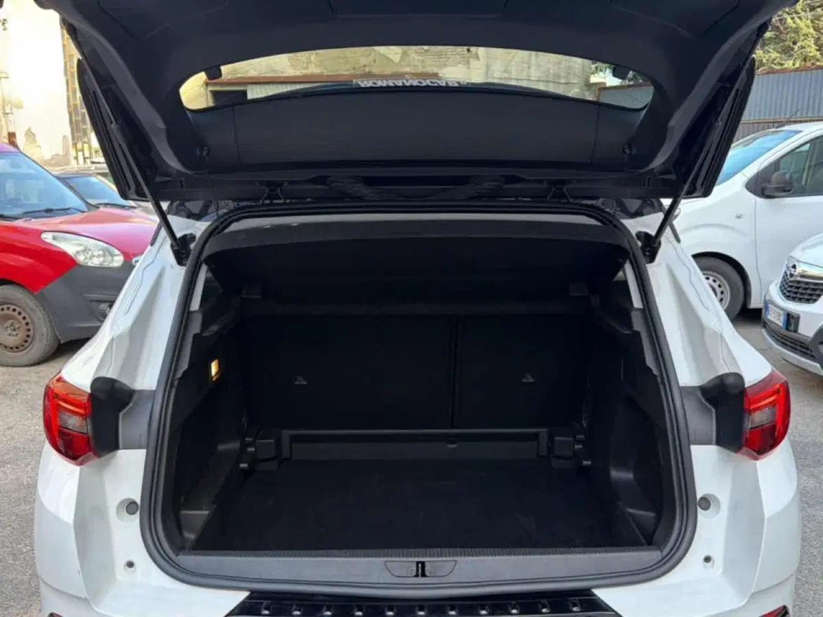 Opel Grandland usata a Foggia (15)