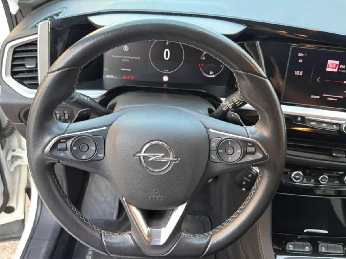 Opel Grandland usata a Foggia (18)