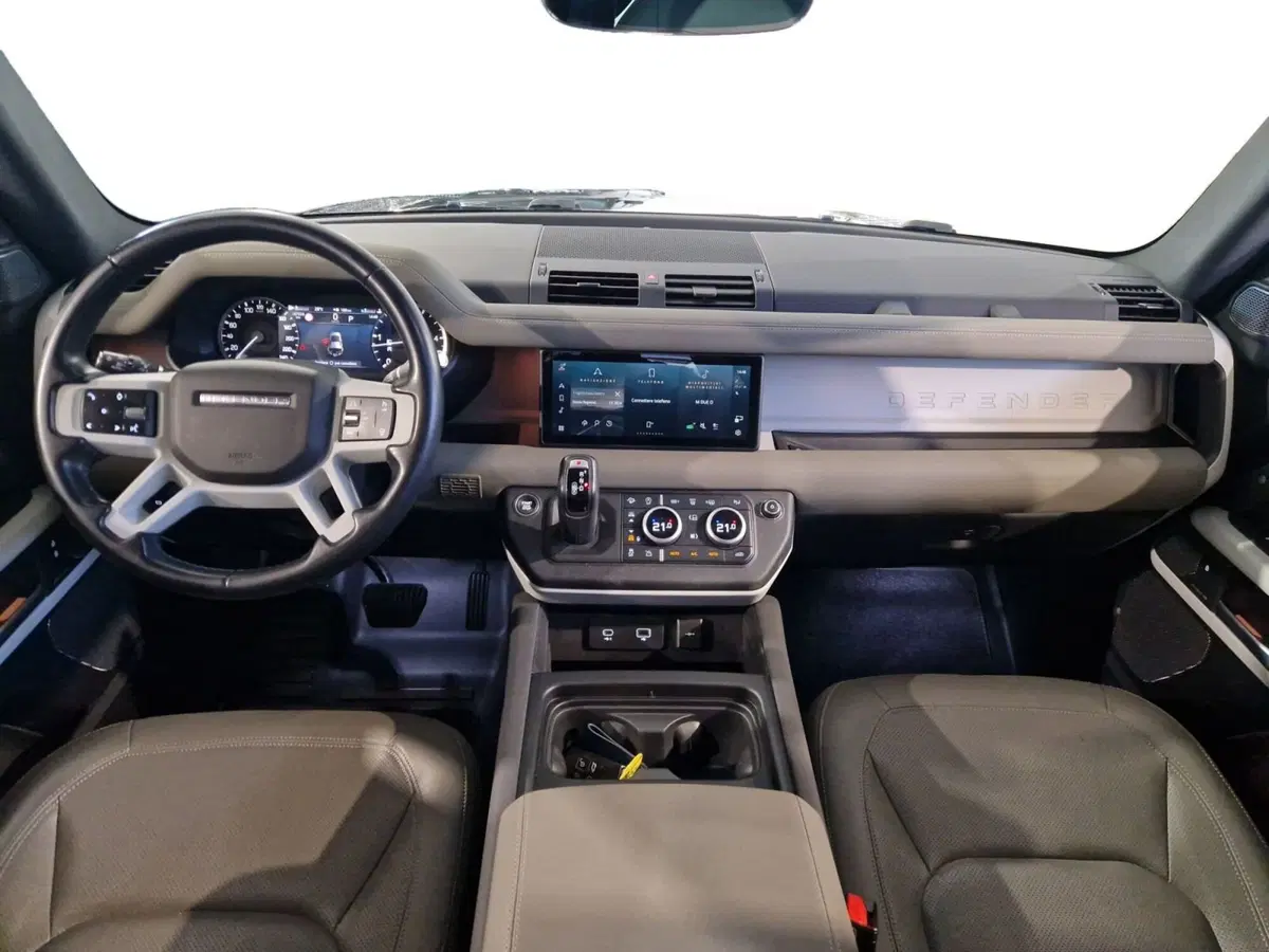 Land Rover Defender usata a Firenze (4)