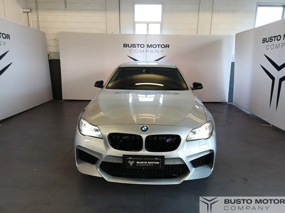 BMW Serie 5 Touring usata a Varese (2)
