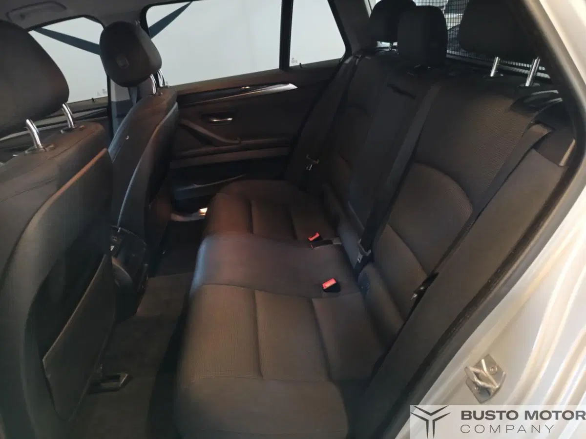 BMW Serie 5 Touring usata a Varese (9)