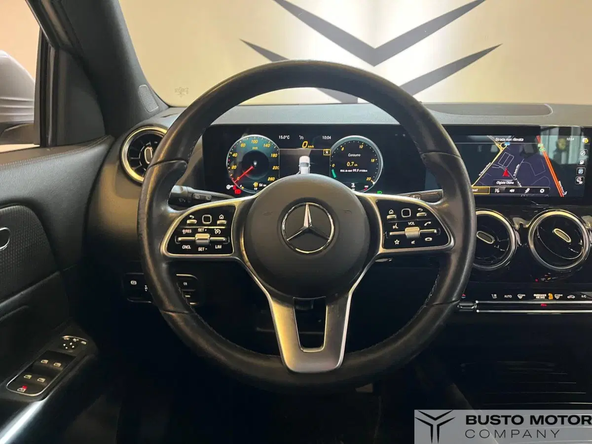 Mercedes-Benz GLA SUV usata a Varese (10)