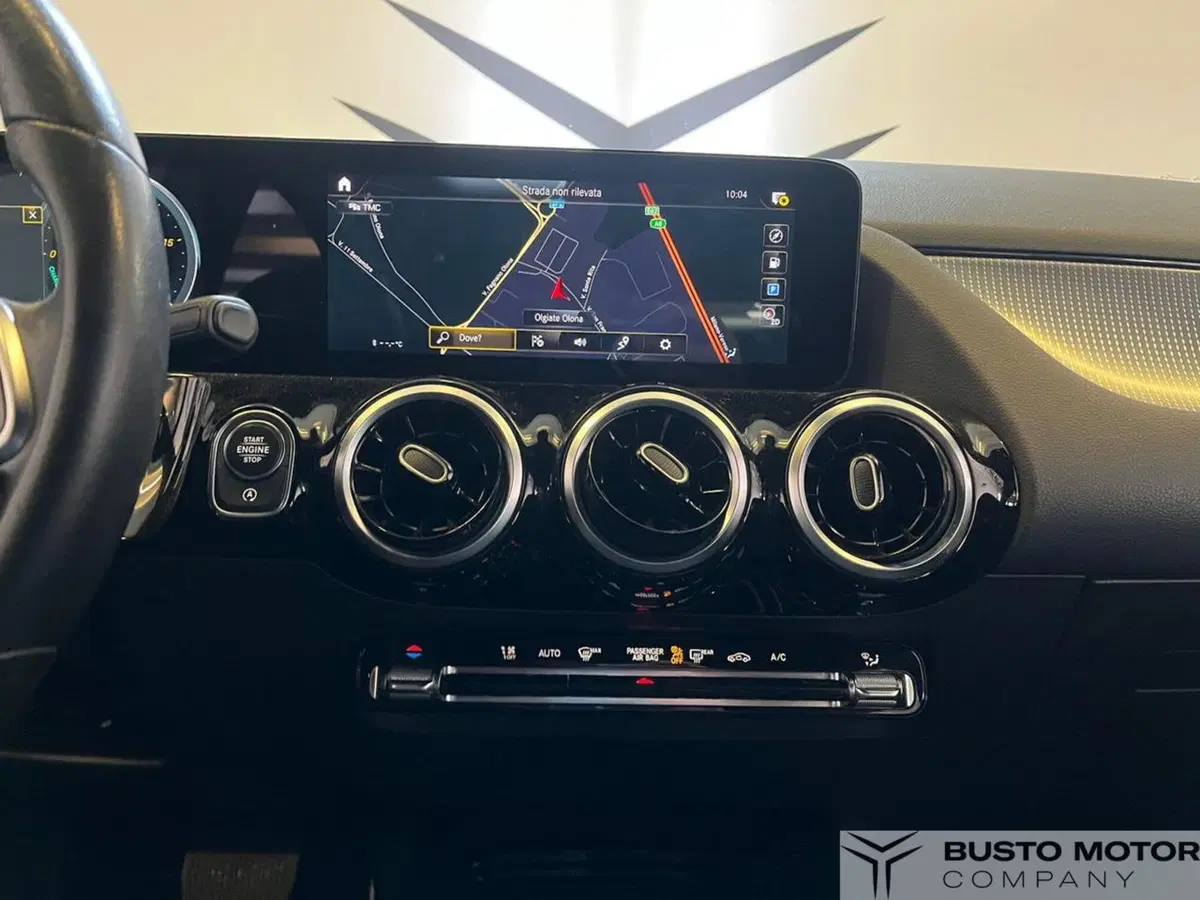Mercedes-Benz GLA SUV usata a Varese (11)