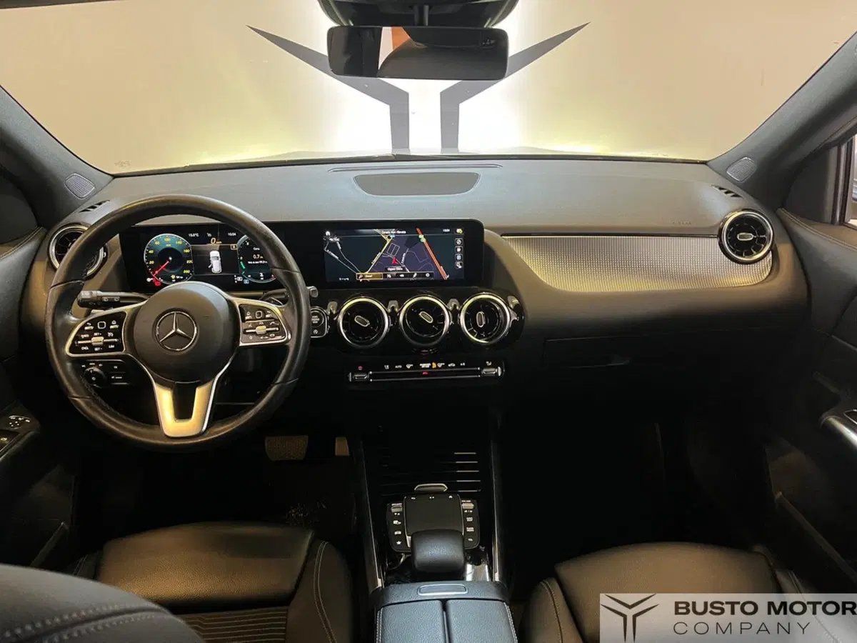Mercedes-Benz GLA SUV usata a Varese (9)