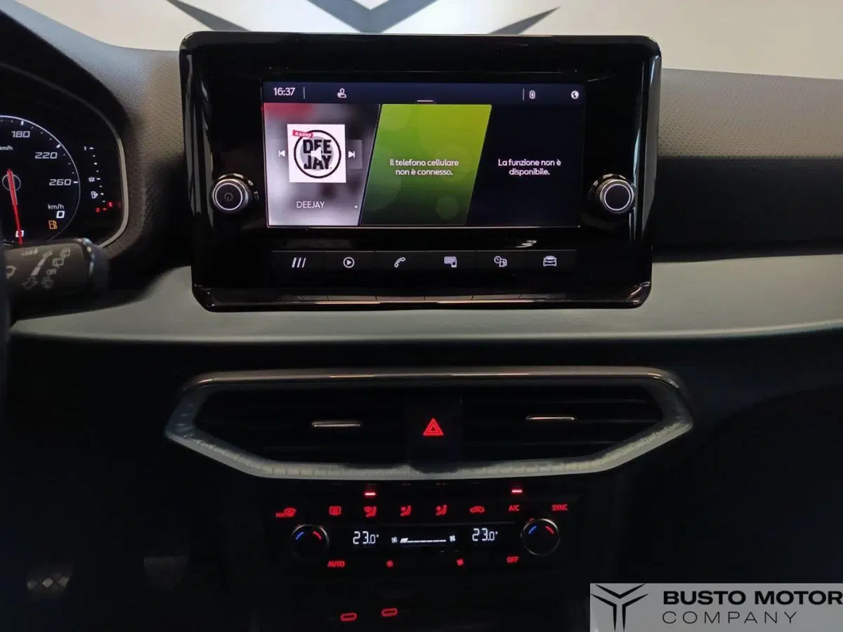 SEAT Arona usata a Varese (13)