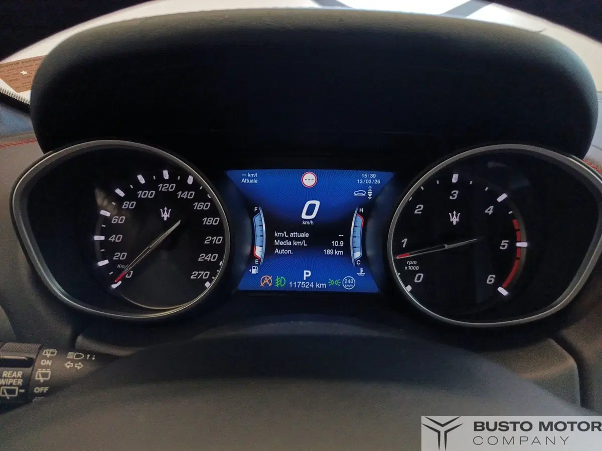 Maserati Levante usata a Varese (11)