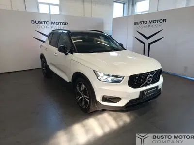 Volvo XC40 T3 R-design del 2018 usata a Olgiate Olona