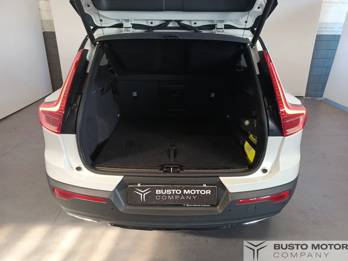 Volvo XC40 usata a Varese (10)
