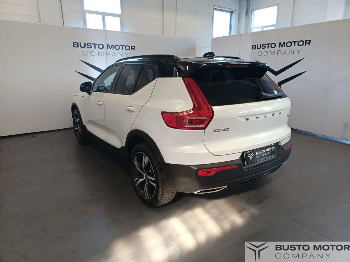 Volvo XC40 usata a Varese (4)
