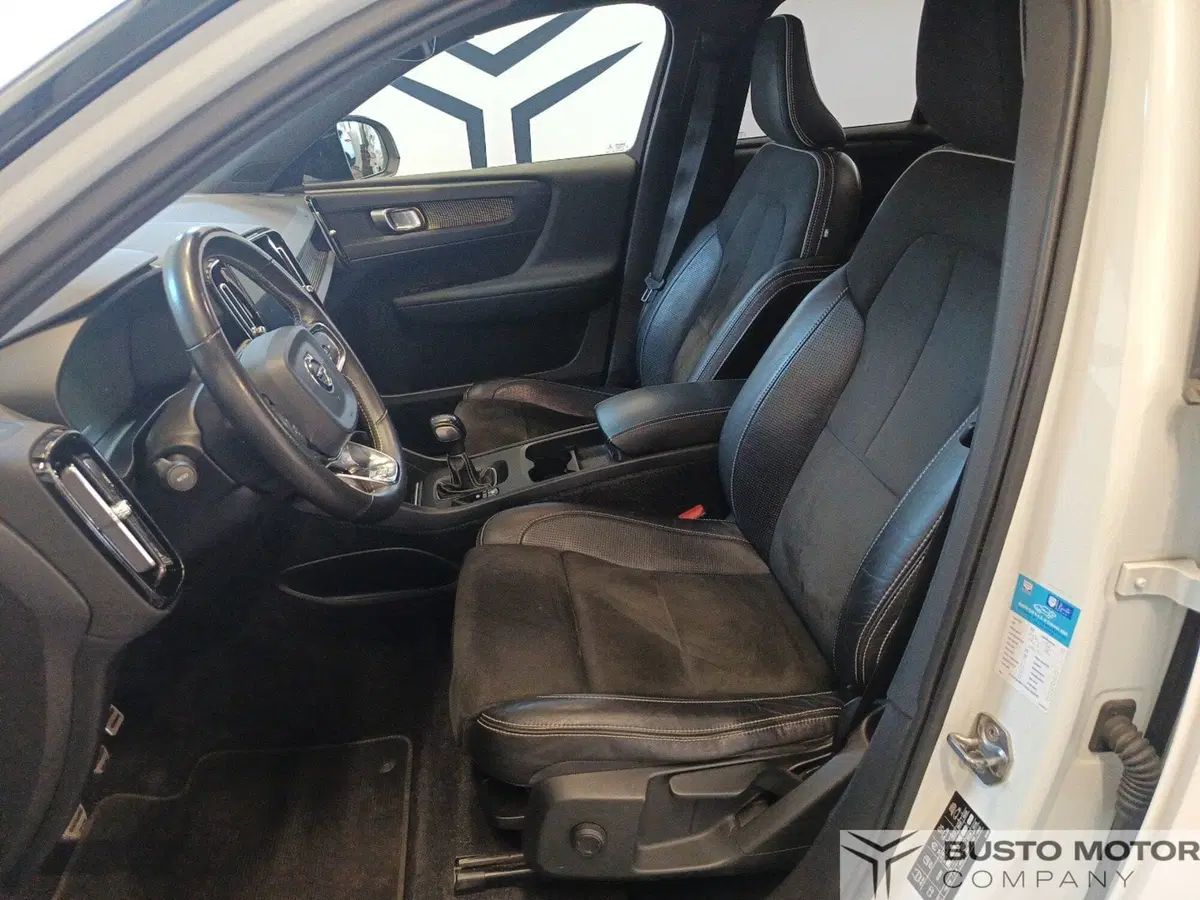 Volvo XC40 usata a Varese (8)