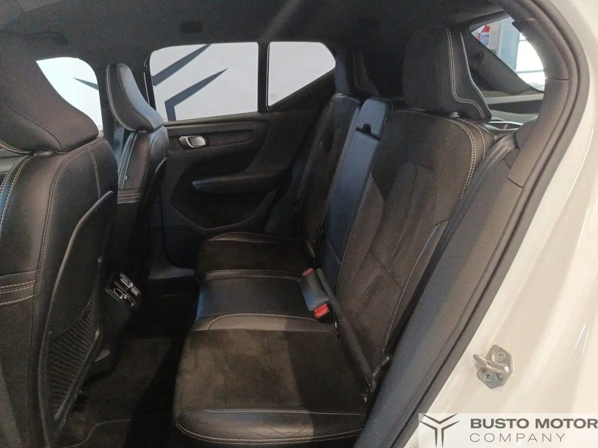Volvo XC40 usata a Varese (9)