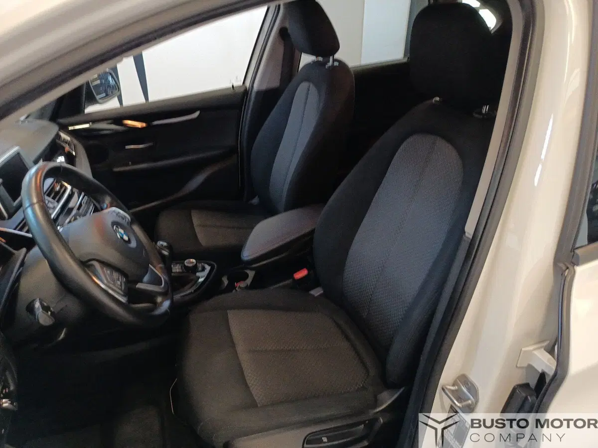 BMW Serie 2 Active Tourer usata a Varese (9)