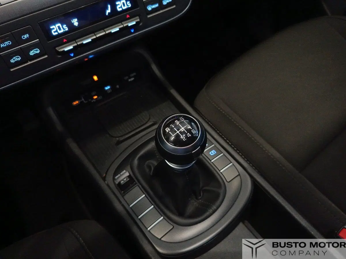 Hyundai Kona usata a Varese (14)