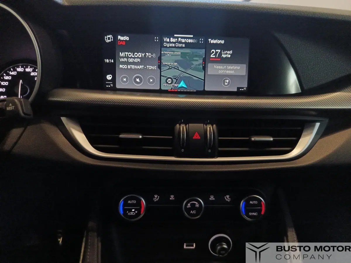 Alfa Romeo Stelvio usata a Varese (13)