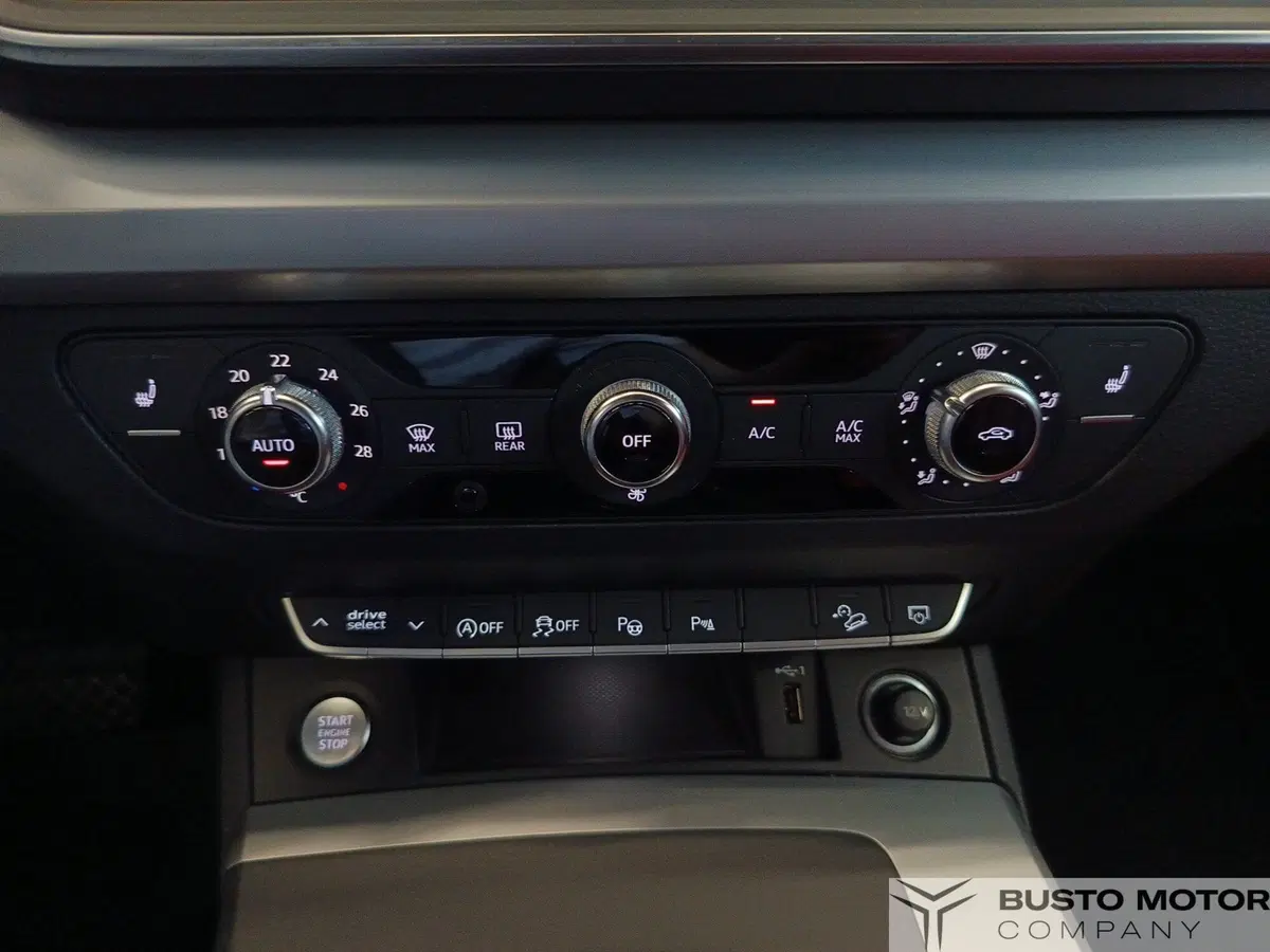 Audi Q4 Sportback usata a Varese (14)