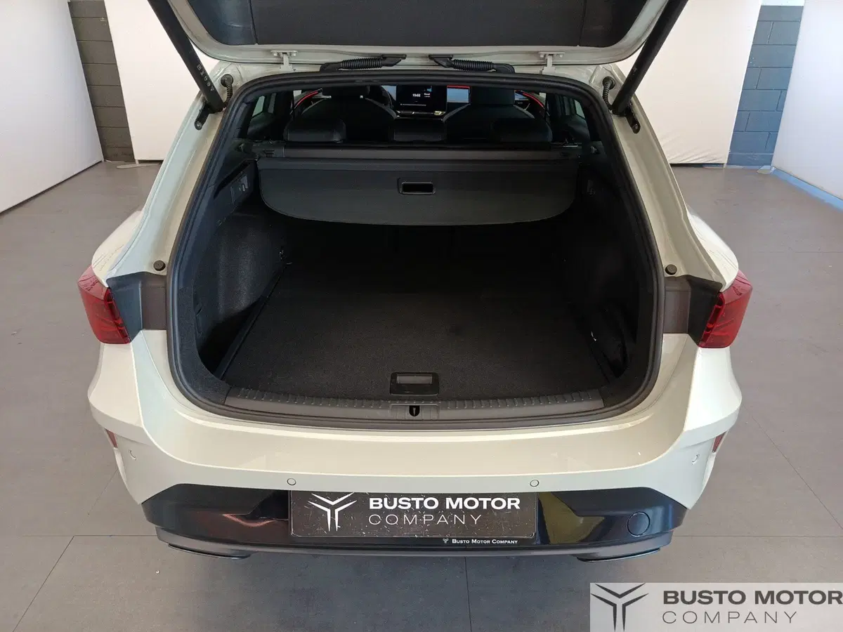 Cupra Leon Station Wagon usata a Varese (10)