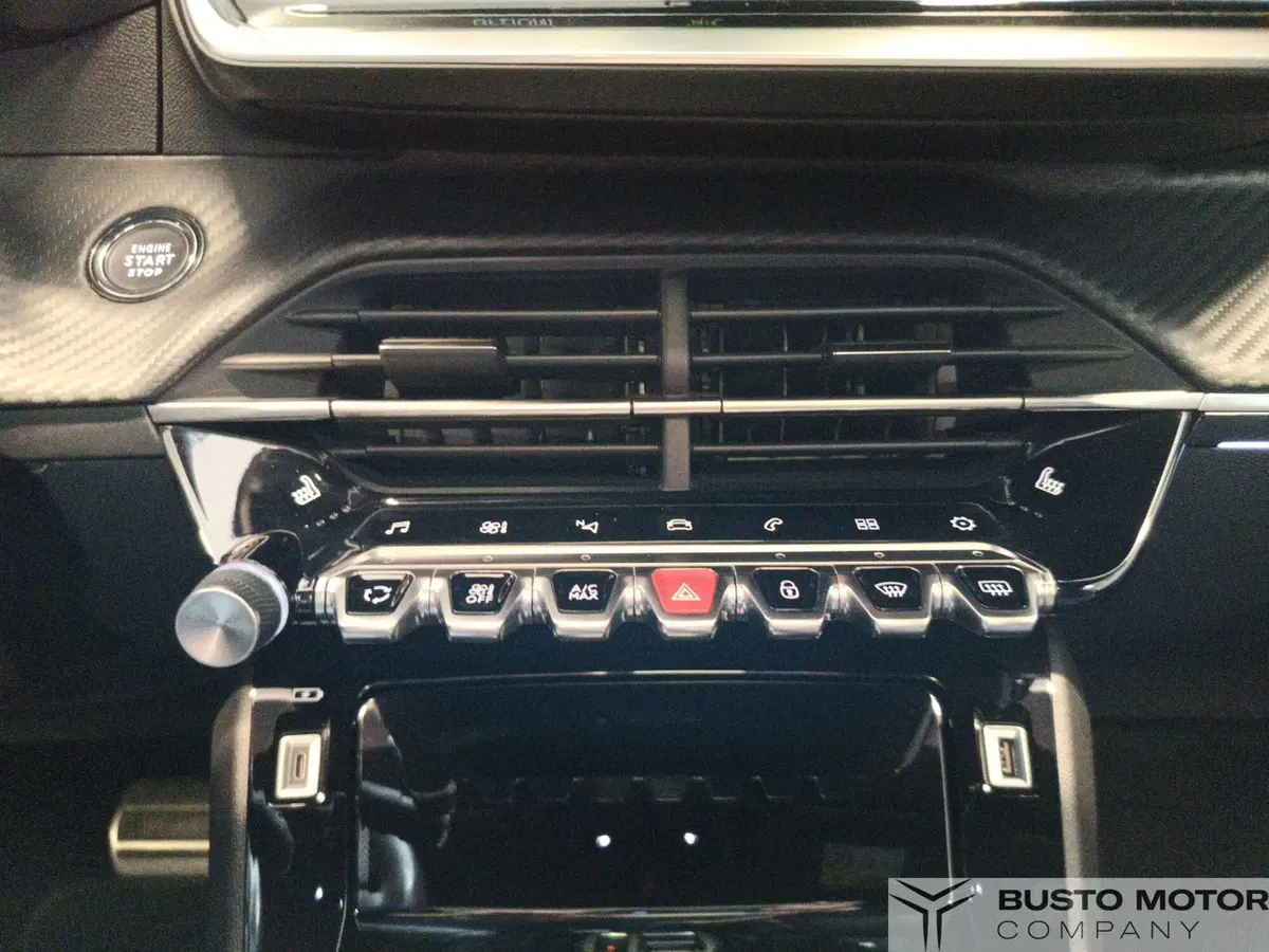 Peugeot 208 usata a Varese (15)