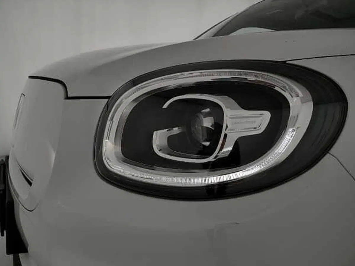 Leapmotor T03 usata a Caserta (10)