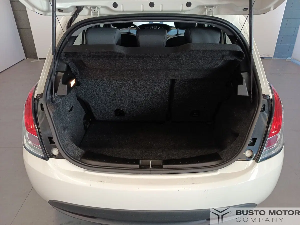 Lancia Ypsilon usata a Varese (10)