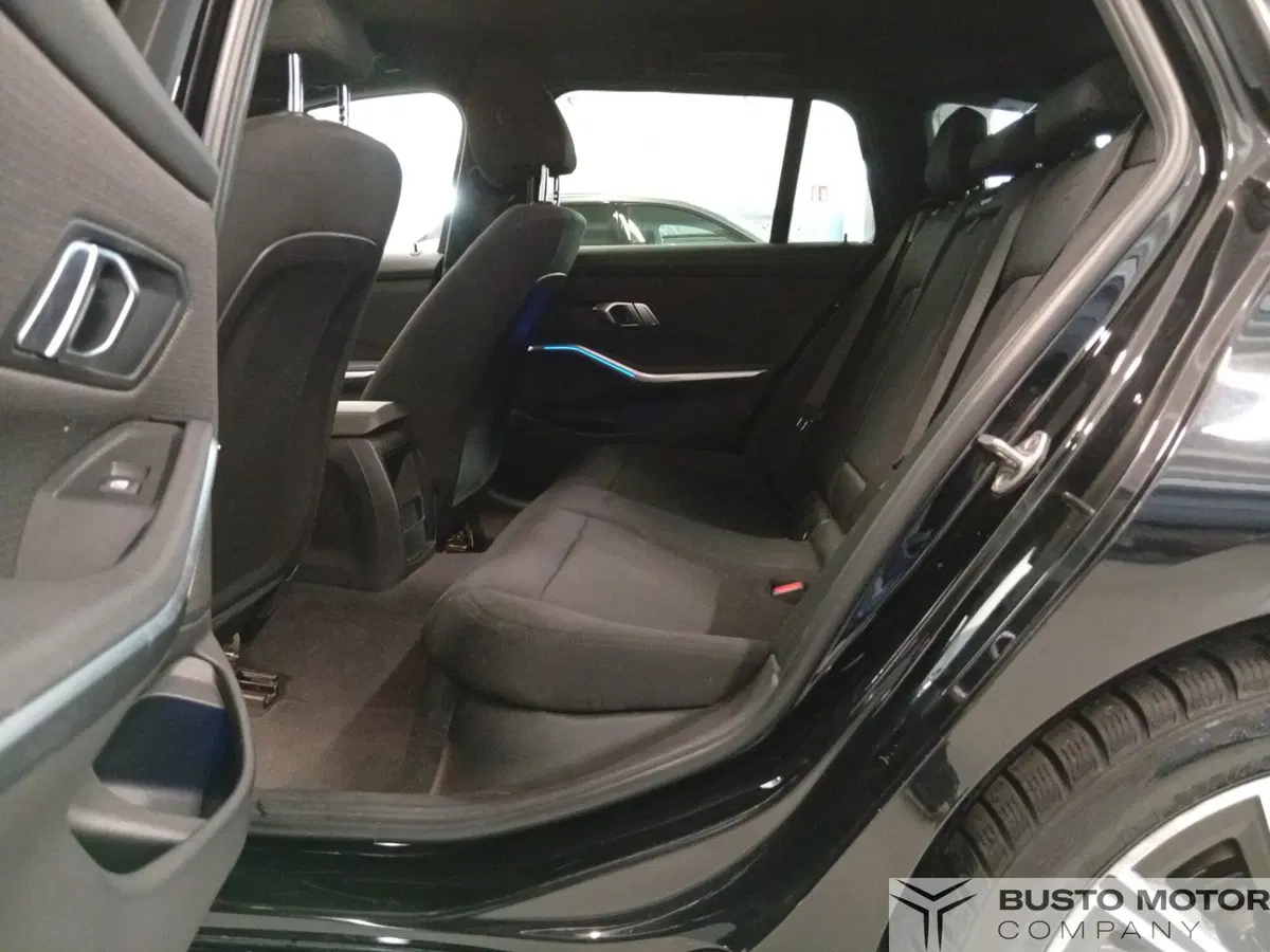 BMW Serie 3 Touring usata a Varese (10)