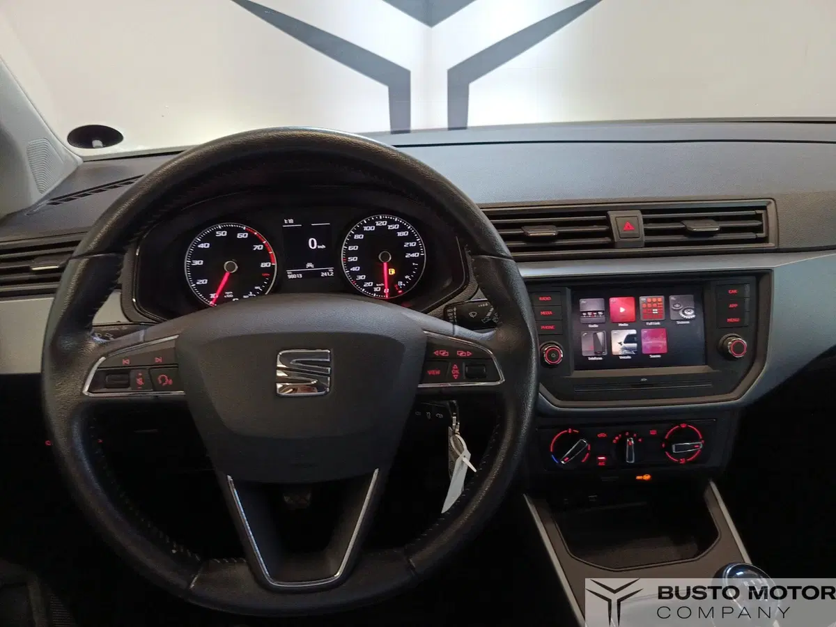 SEAT Arona usata a Varese (13)