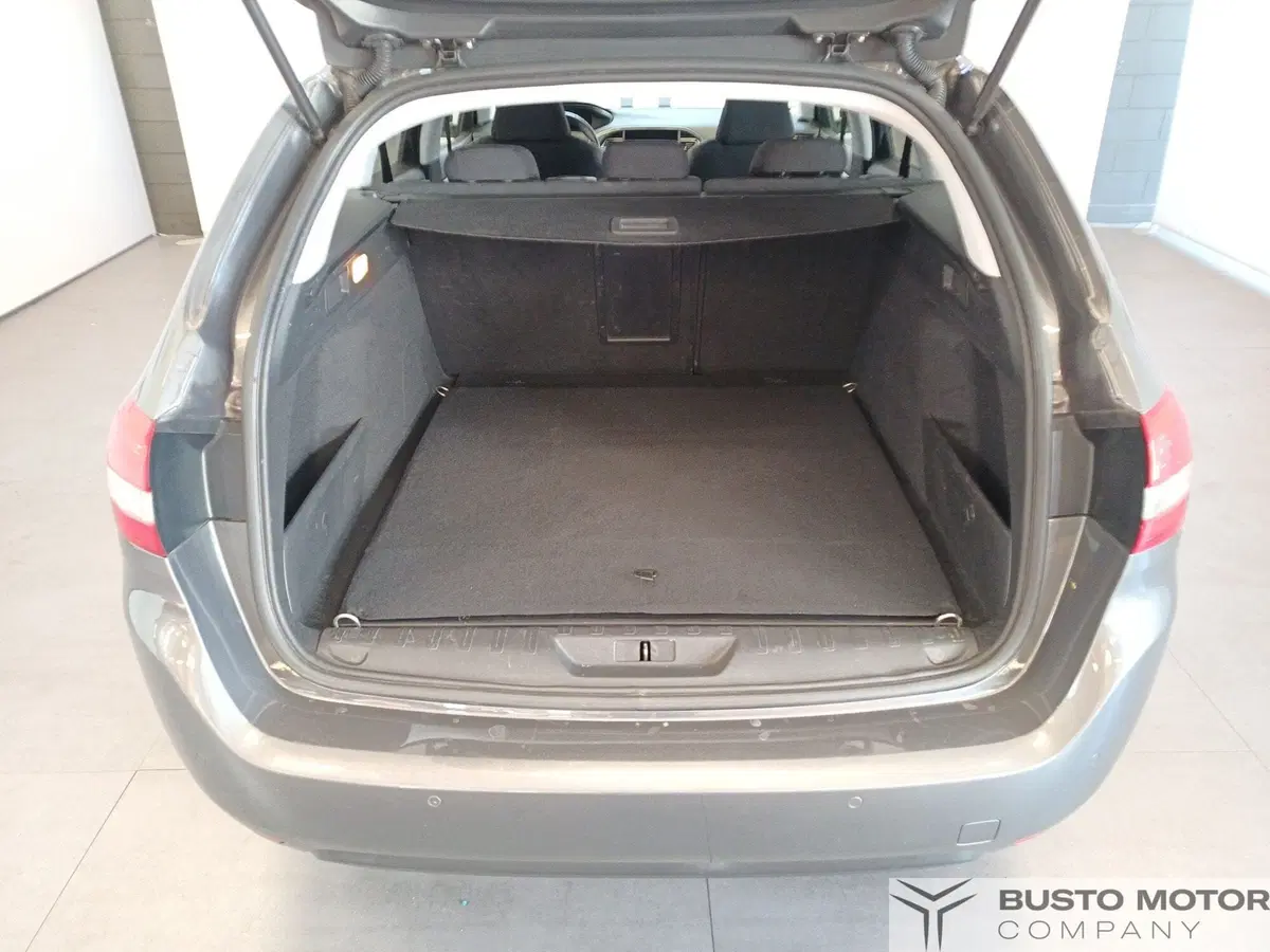 Peugeot 308 SW usata a Varese (10)