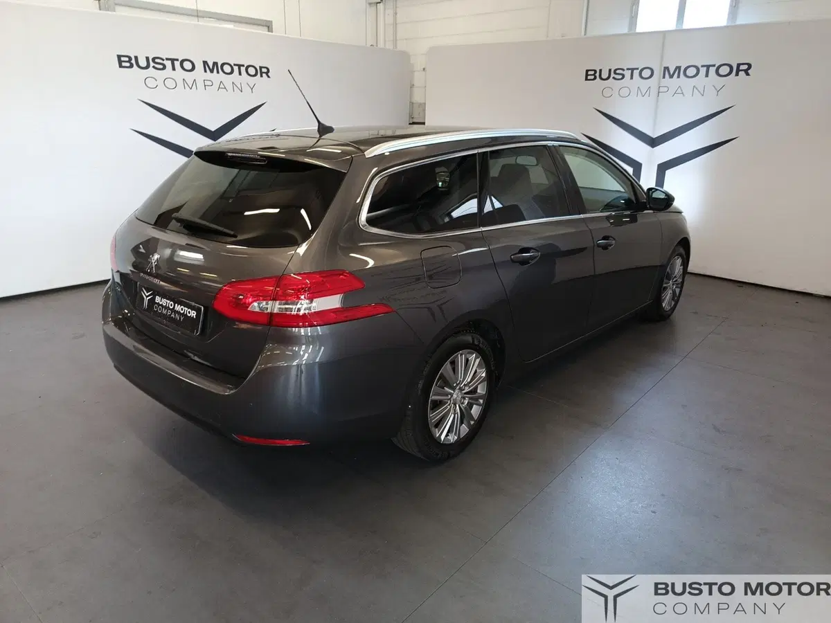 Peugeot 308 SW usata a Varese (4)