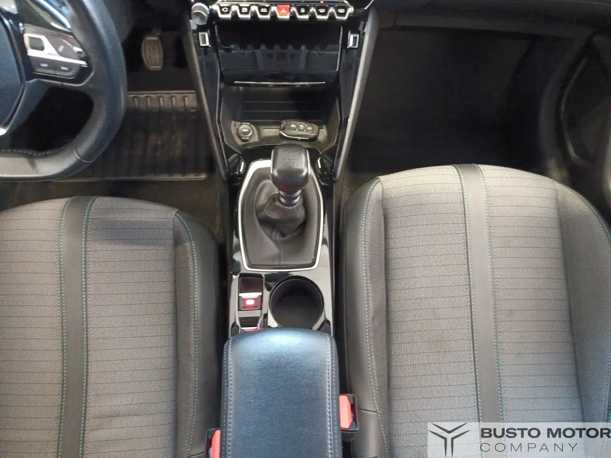 Peugeot 208 usata a Varese (16)