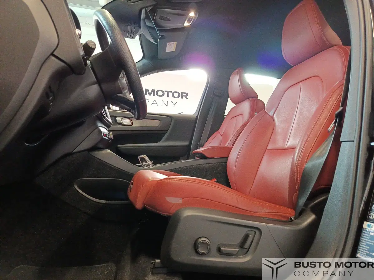 Volvo XC40 usata a Varese (11)