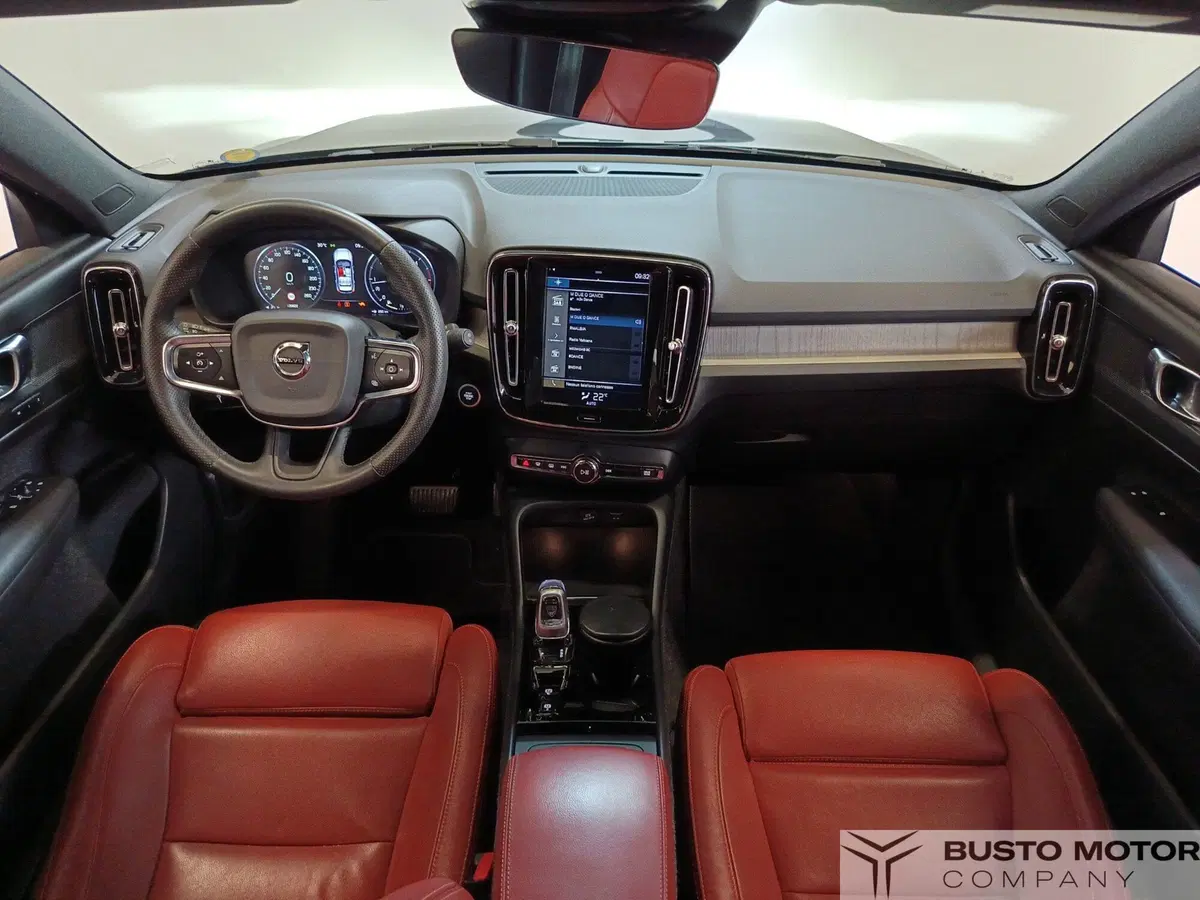 Volvo XC40 usata a Varese (12)