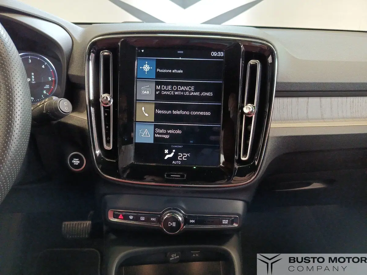 Volvo XC40 usata a Varese (15)