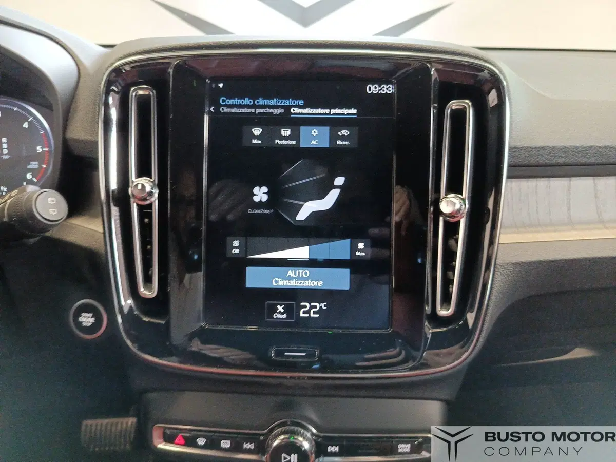 Volvo XC40 usata a Varese (16)