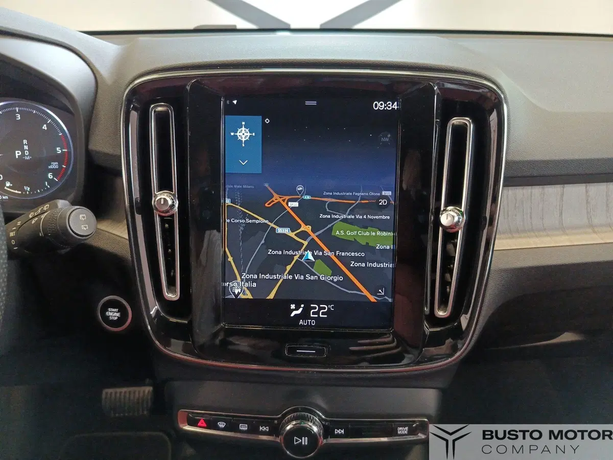 Volvo XC40 usata a Varese (17)