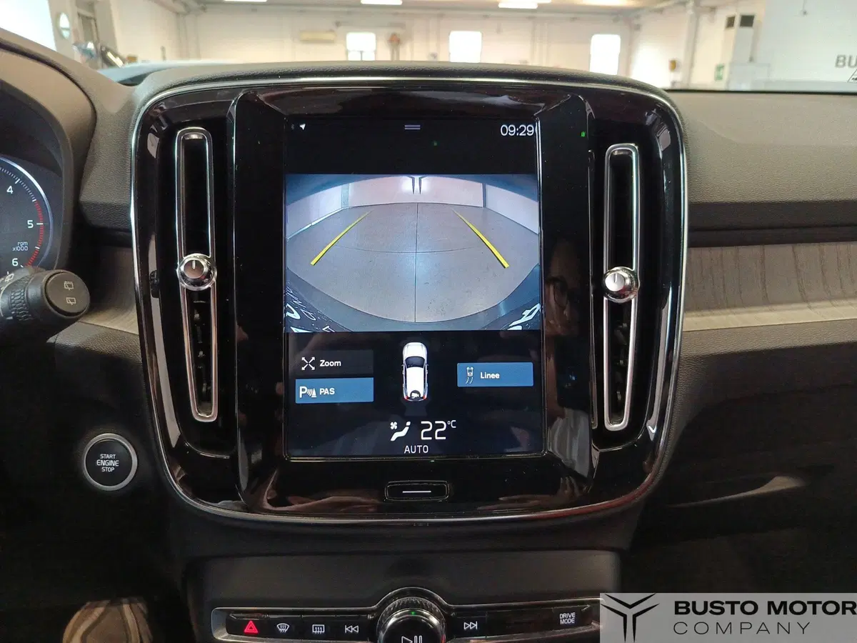 Volvo XC40 usata a Varese (18)
