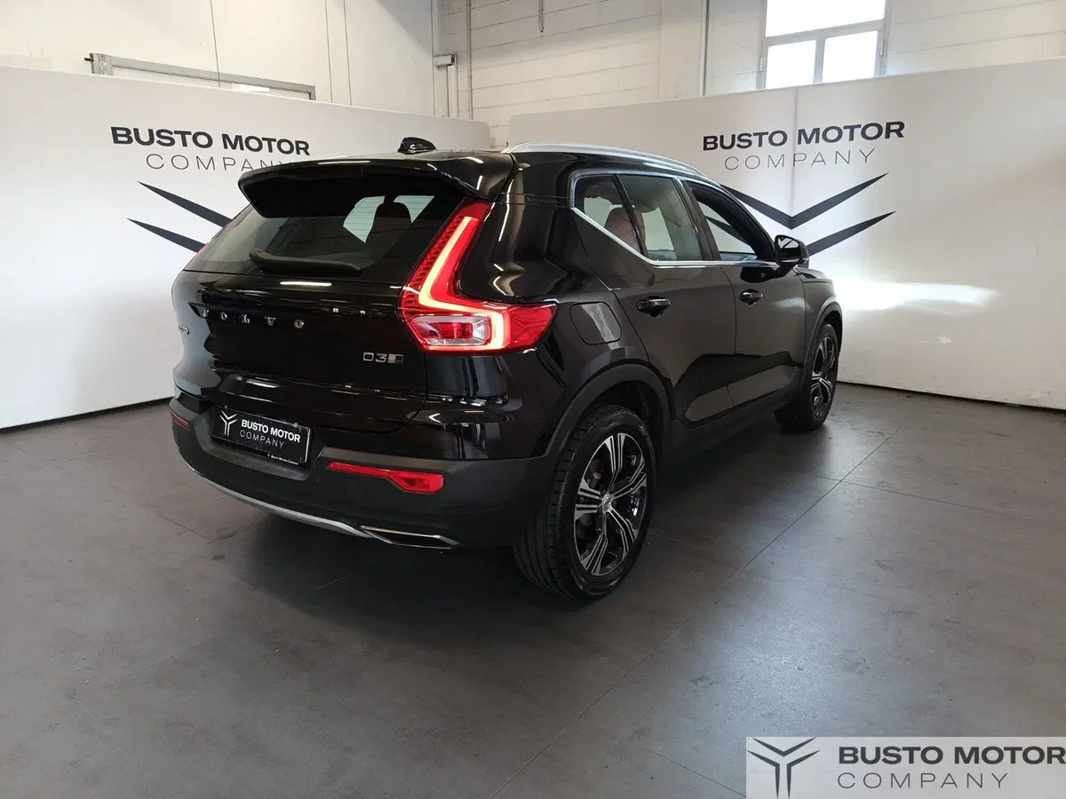 Volvo XC40 usata a Varese (7)