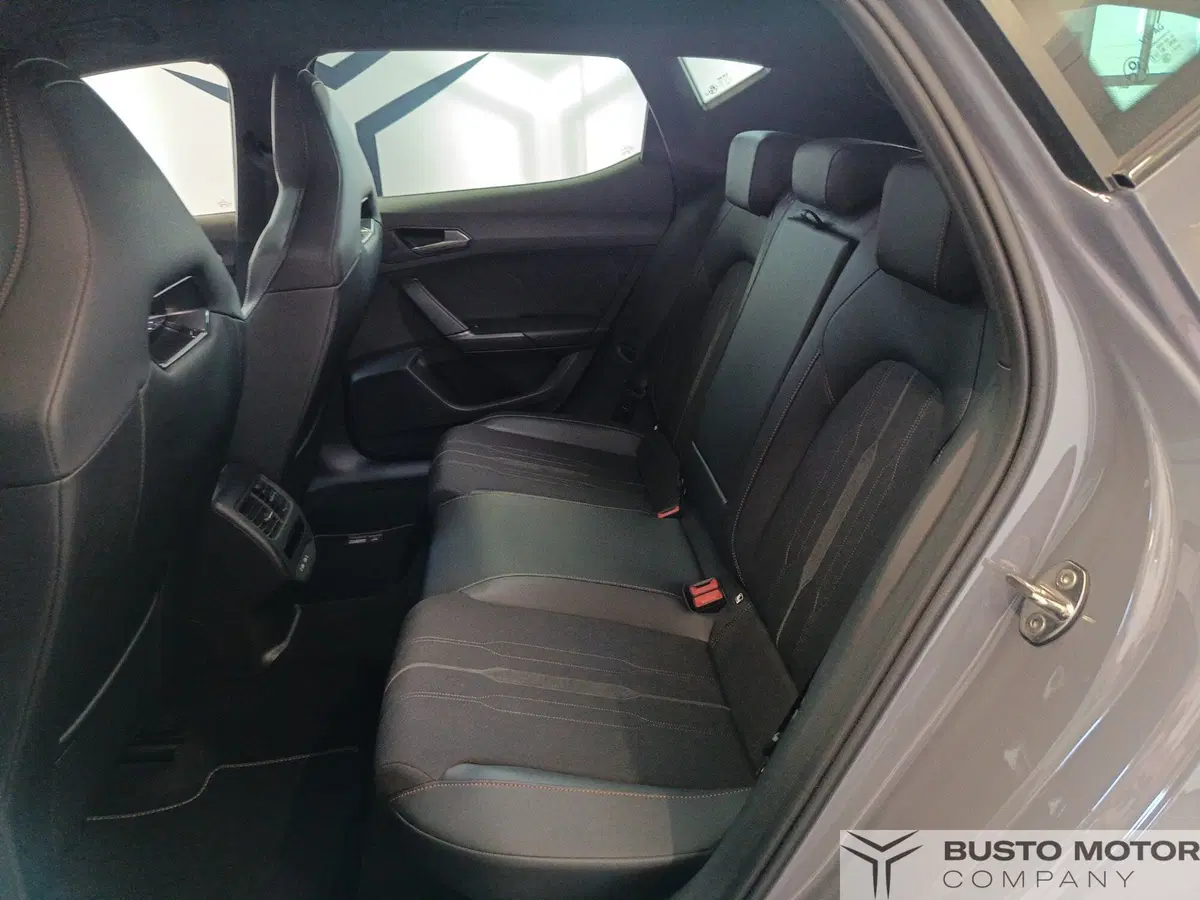 Cupra Leon usata a Varese (9)