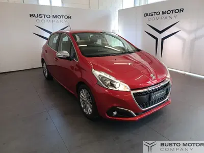 Peugeot 208 82 Stop&amp;Start 5 porte Allure del 2019 usata a Olgiate Olona