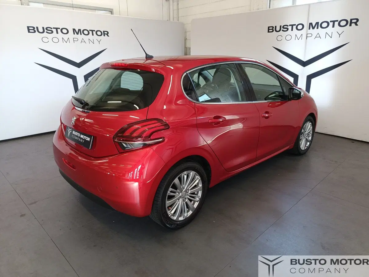 Peugeot 208 usata a Varese (4)