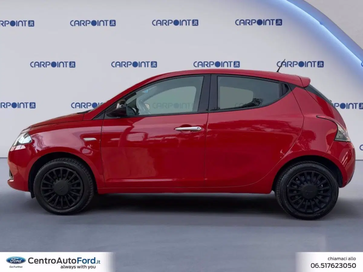 Lancia Ypsilon usata a Roma (2)