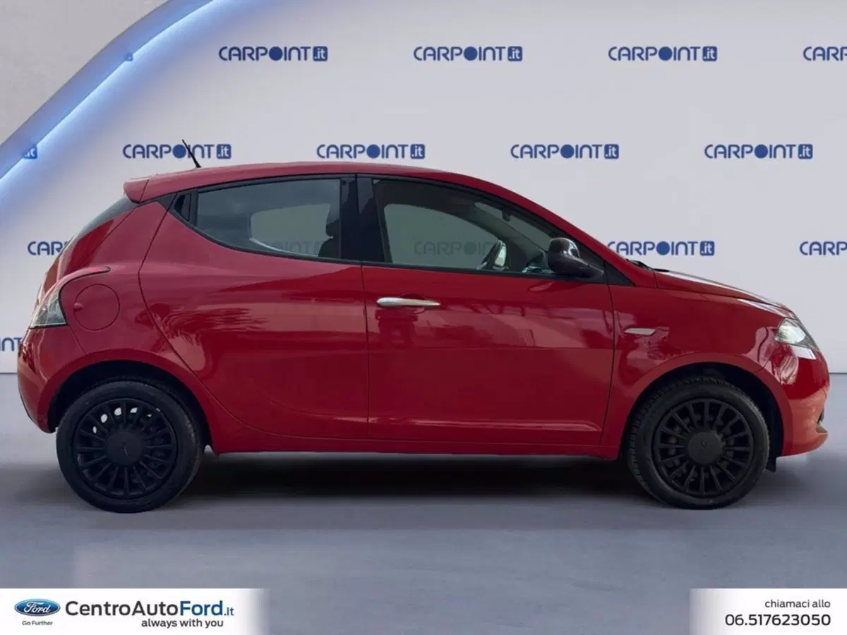 Lancia Ypsilon usata a Roma (6)