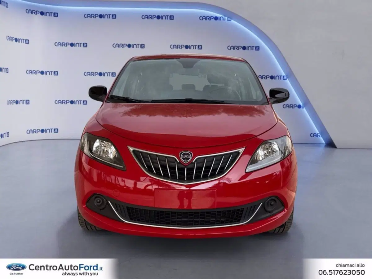 Lancia Ypsilon usata a Roma (8)