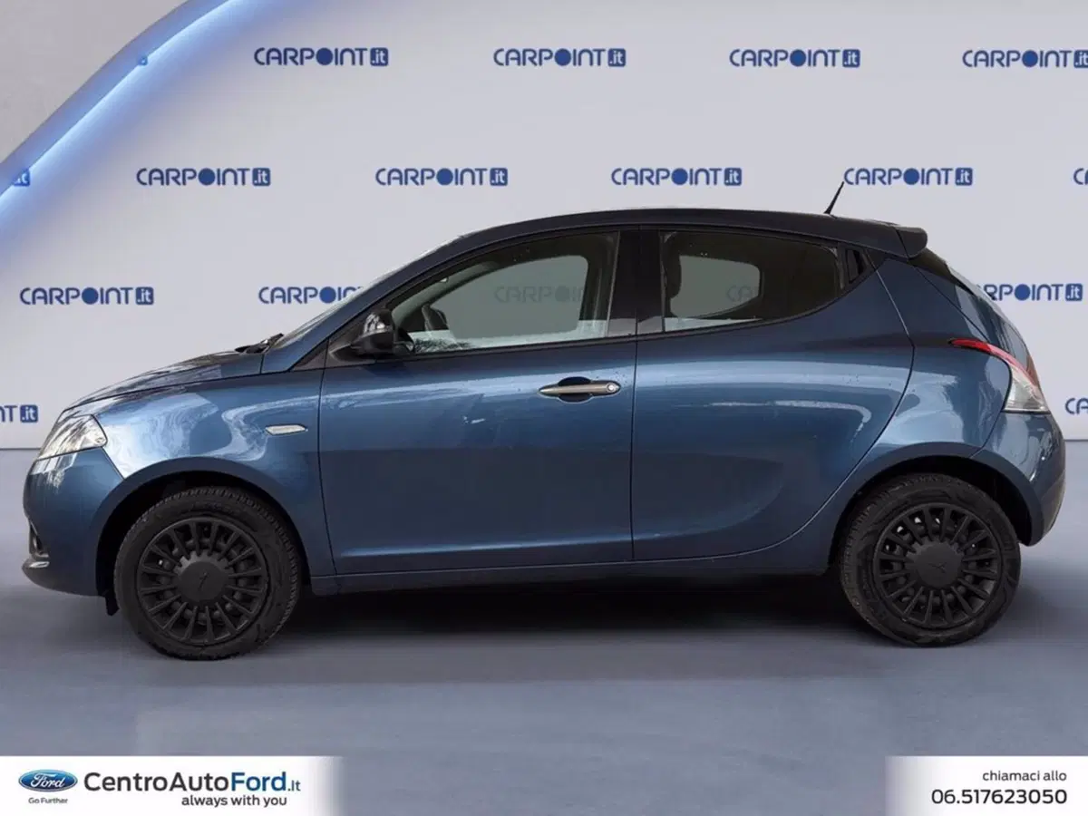 Lancia Ypsilon usata a Roma (2)