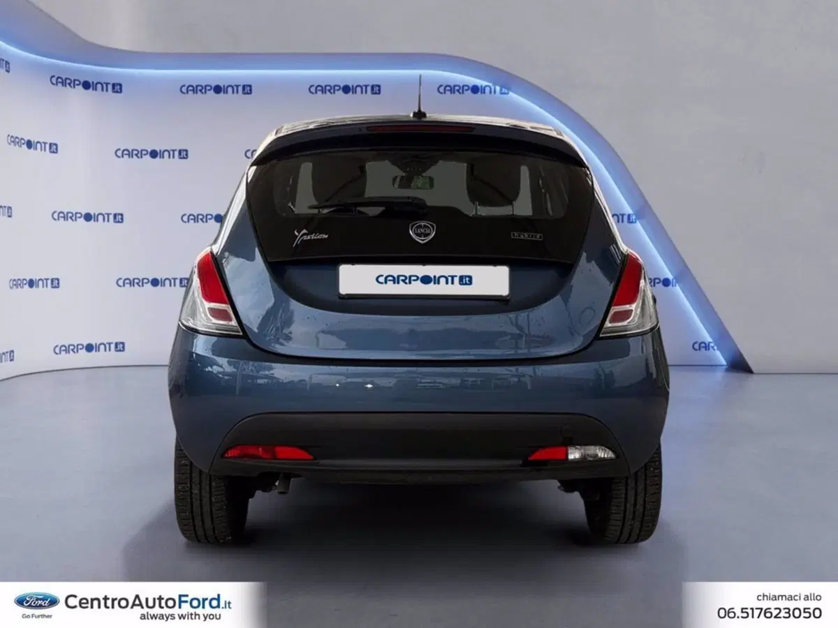 Lancia Ypsilon usata a Roma (4)