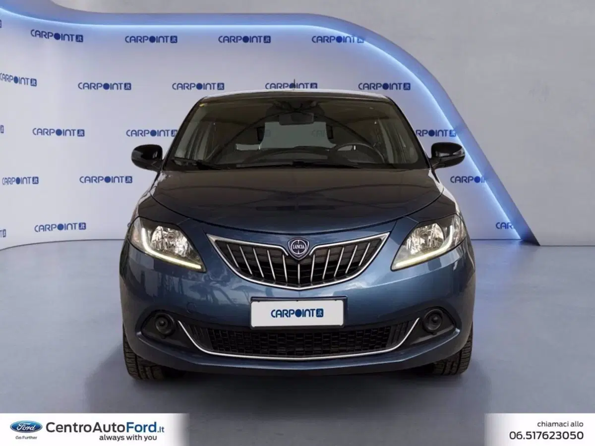 Lancia Ypsilon usata a Roma (8)