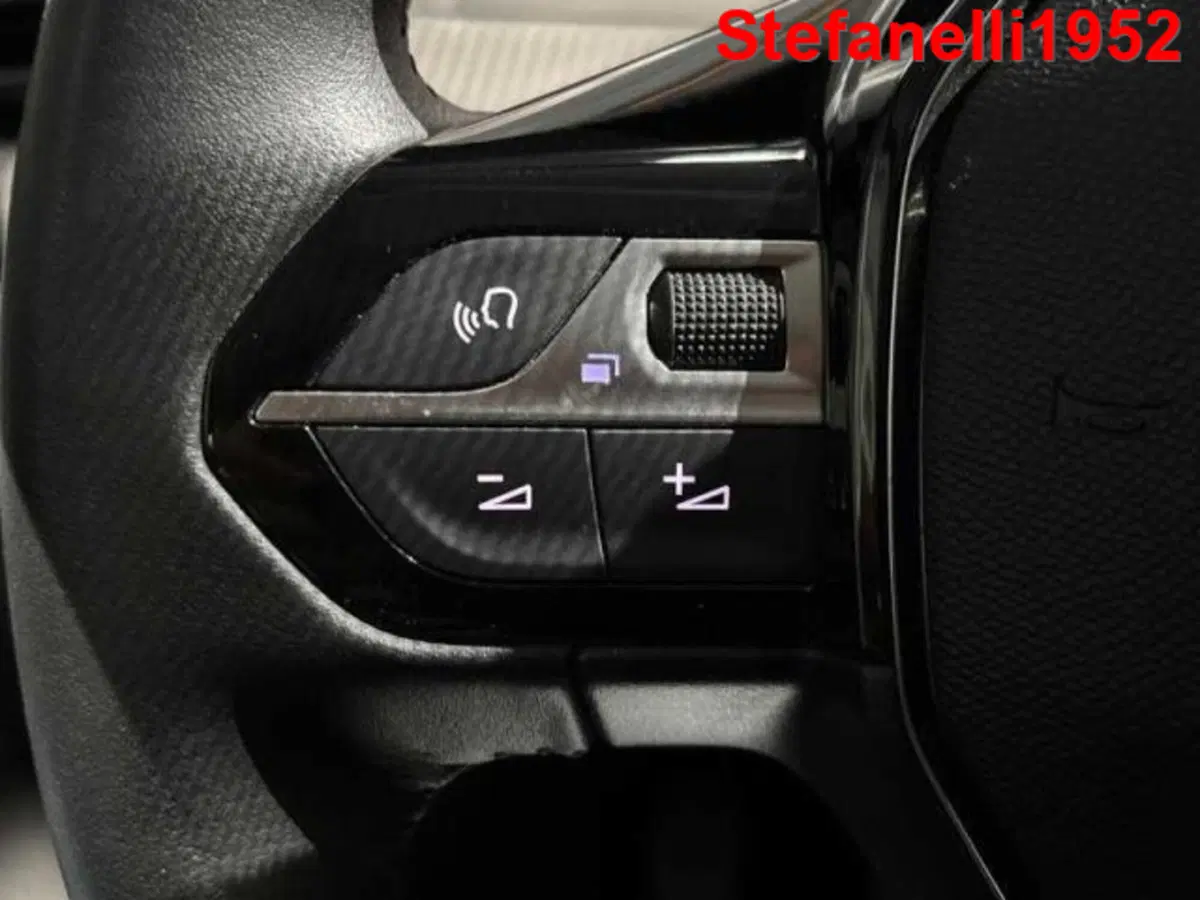 Peugeot 208 usata a Bologna (20)
