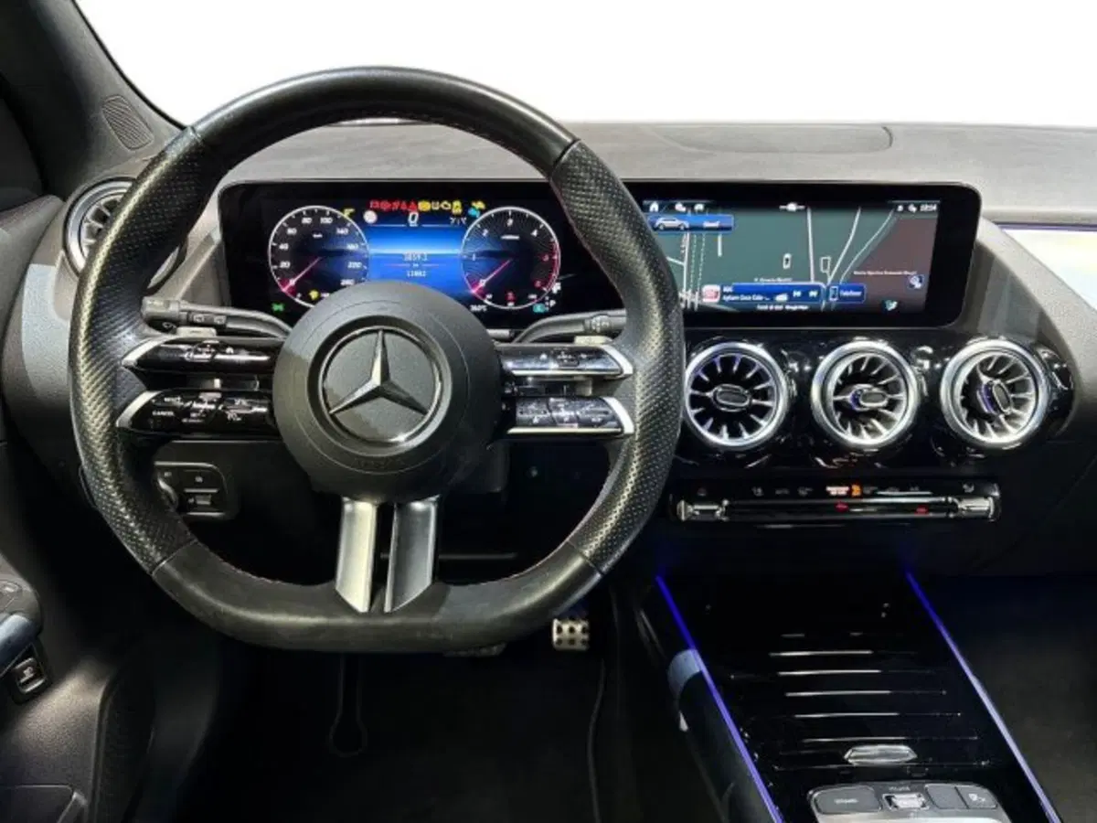 Mercedes-Benz GLA SUV usata a Bologna (11)