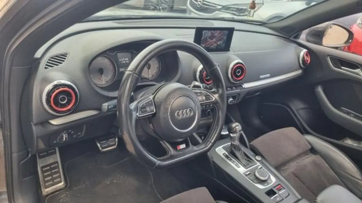 Audi S3 Sportback usata a Savona (16)