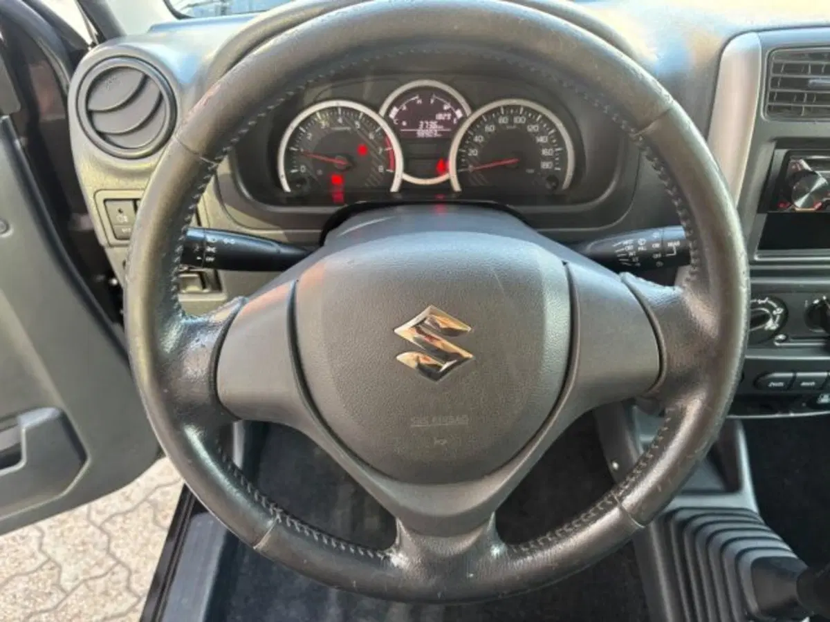 Suzuki Jimny usata a Cuneo (11)